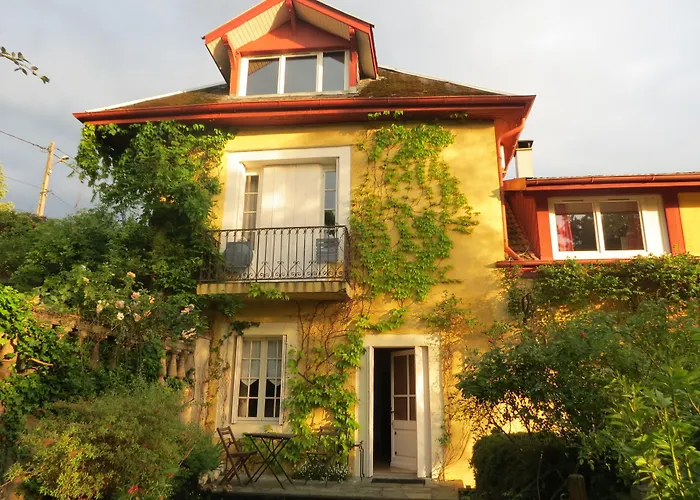לינה וארוחת בוקר Demeure D'hotes L'hermitage 3*