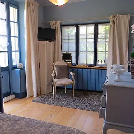 Demeure D'hotes L'hermitage Bed & Breakfast